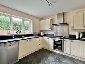 Photo 9- click for photo gallery